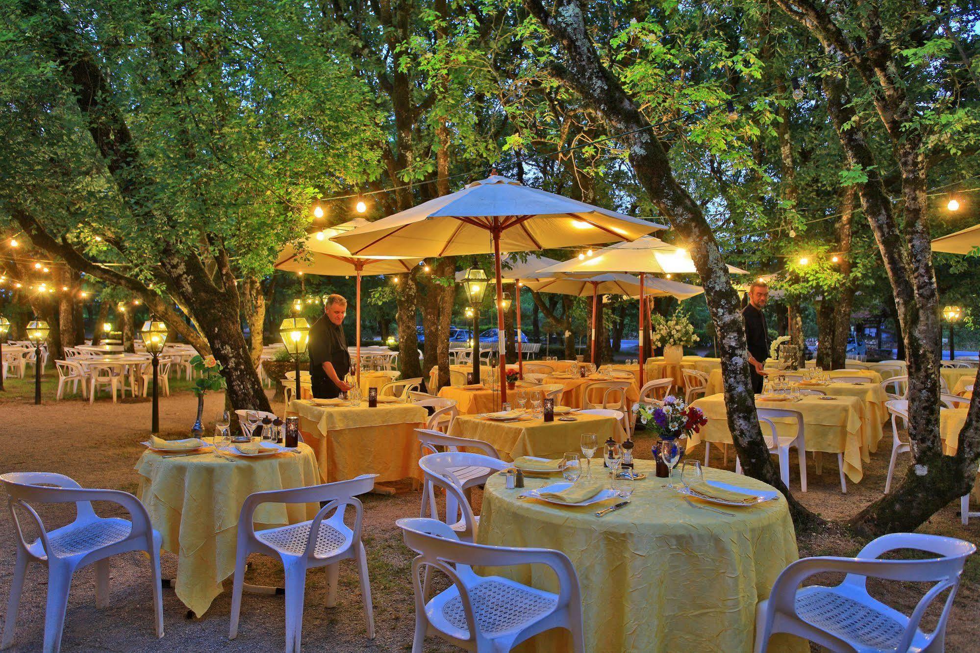 Hotel Restaurant Du Chateau Рокамадур Экстерьер фото